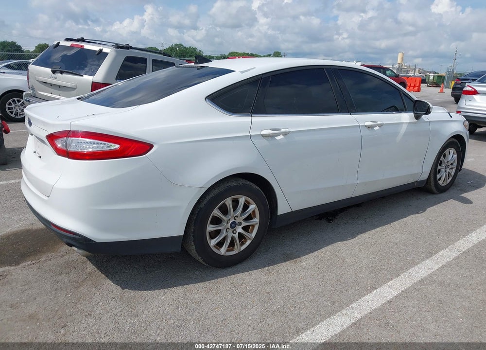 2016 FORD FUSION VIN: 3FA6P0G79GR125748