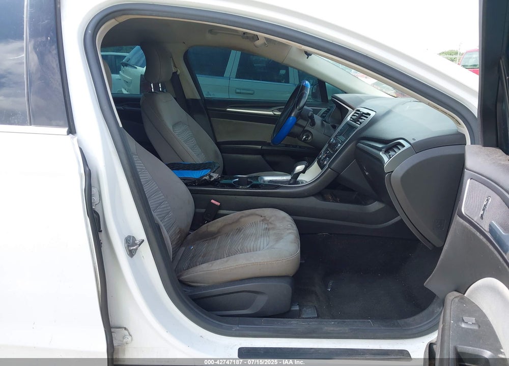 2016 FORD FUSION VIN: 3FA6P0G79GR125748