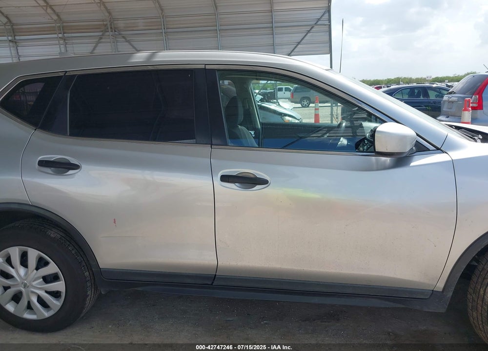 2017 NISSAN ROGUE S VIN: KNMAT2MV1HP533958