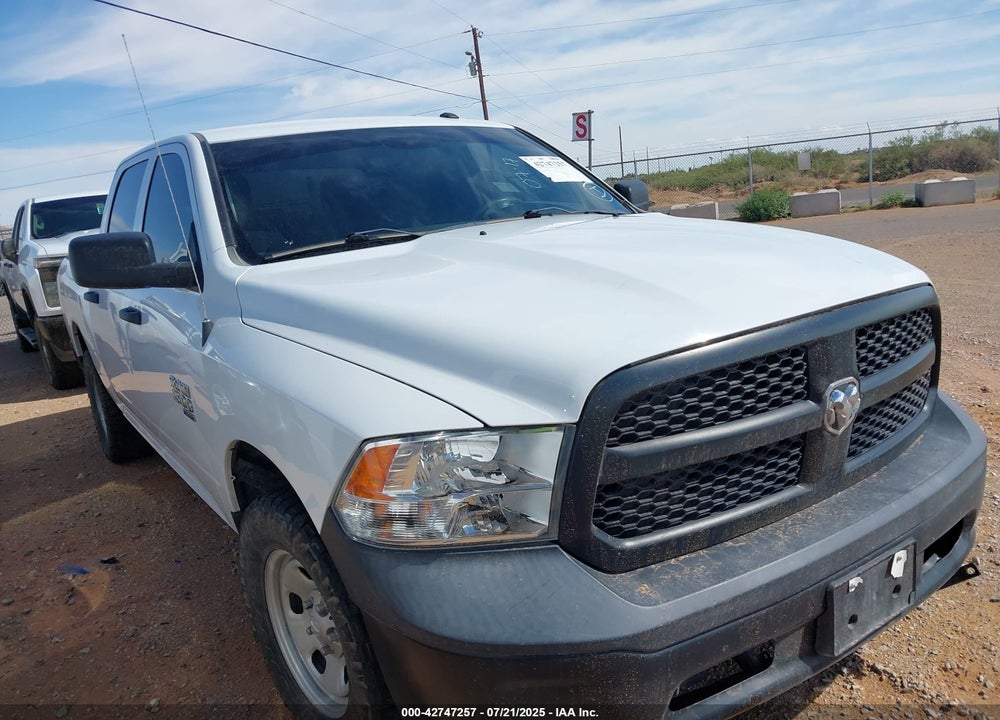 2022 RAM 1500 CLASSIC VIN: 3C6RR7KG8NG211490