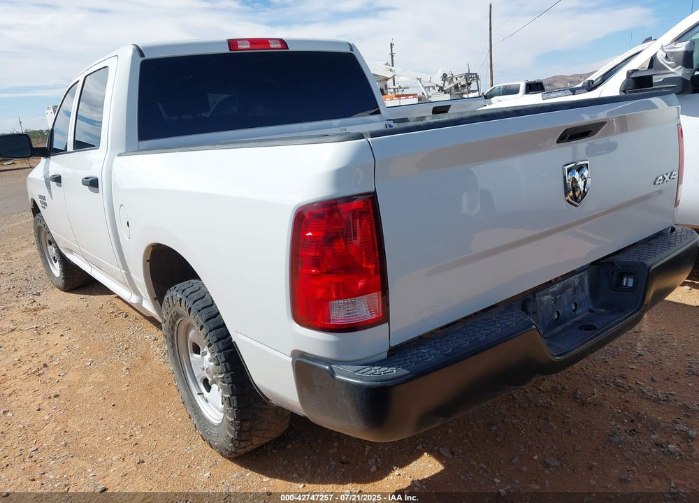 2022 RAM 1500 CLASSIC VIN: 3C6RR7KG8NG211490