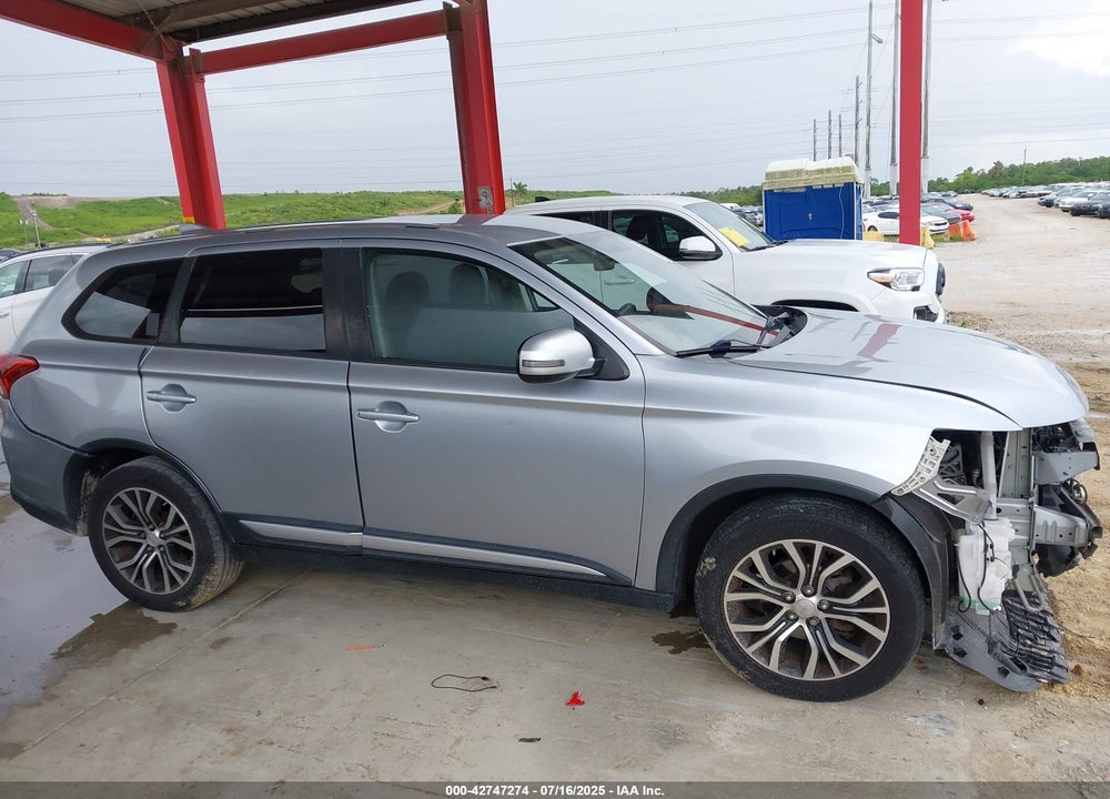 2017 MITSUBISHI OUTLANDER VIN: JA4AD3A33HZ024779