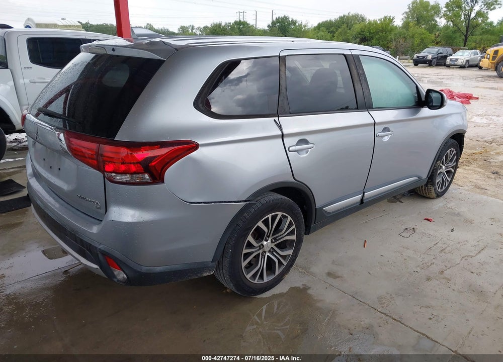 2017 MITSUBISHI OUTLANDER VIN: JA4AD3A33HZ024779