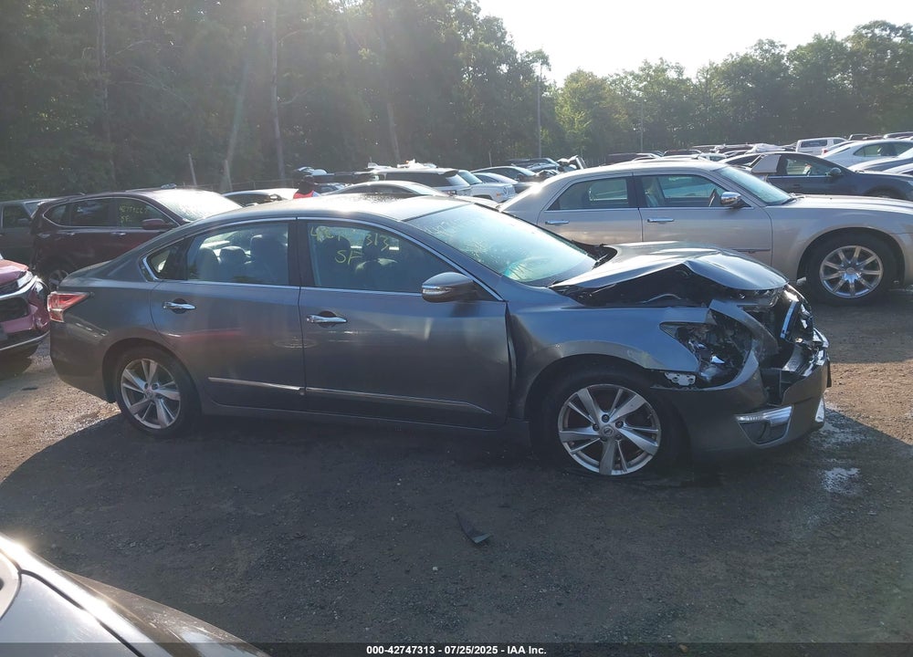 2015 NISSAN ALTIMA VIN: 1N4AL3AP7FC240085