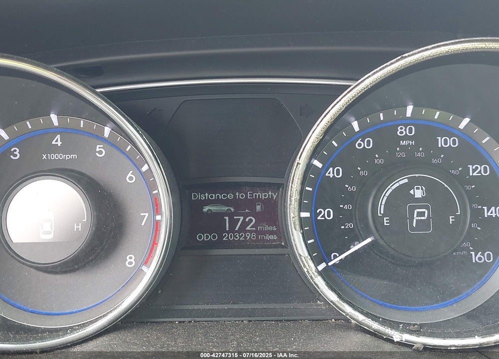 2011 HYUNDAI SONATA VIN: 5NPEB4AC3BH068122