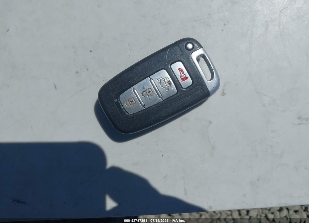 2011 KIA OPTIMA EX VIN: KNAGN4A72B5072422