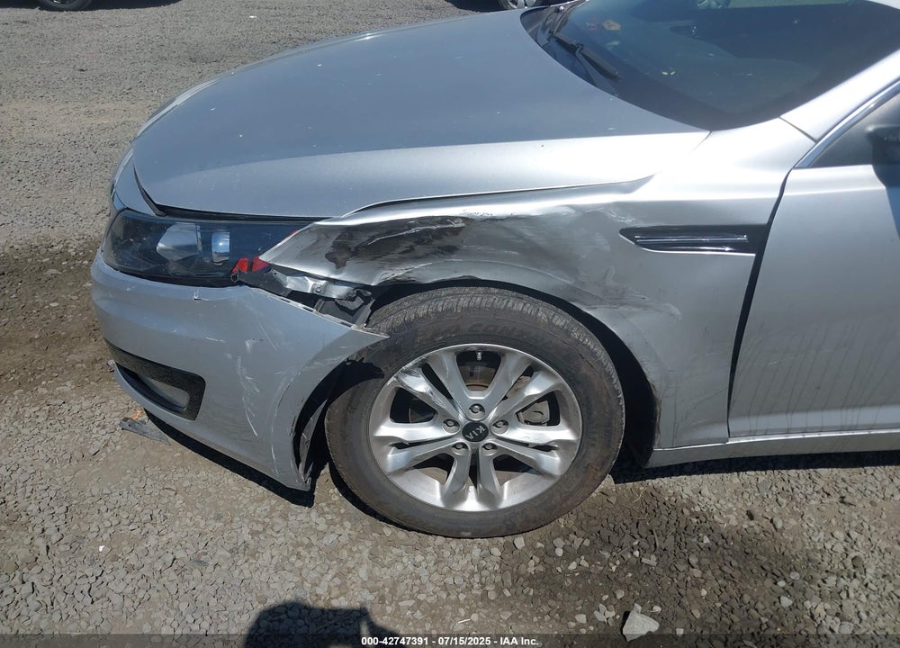 2011 KIA OPTIMA EX VIN: KNAGN4A72B5072422