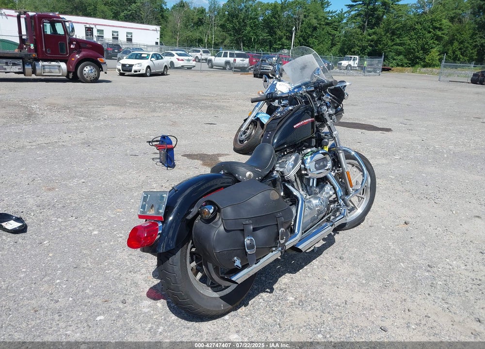 2005 HARLEY-DAVIDSON XL883 L VIN: 1HD4CMM165K451379