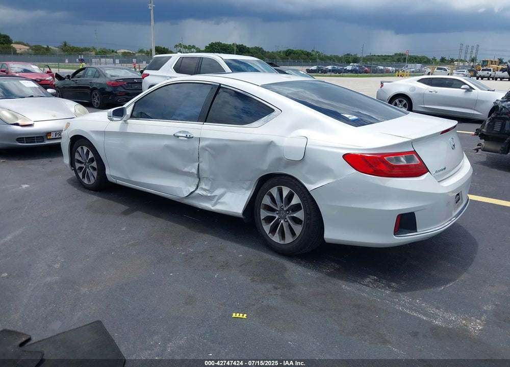 2015 HONDA ACCORD VIN: 1HGCT1B80FA015261