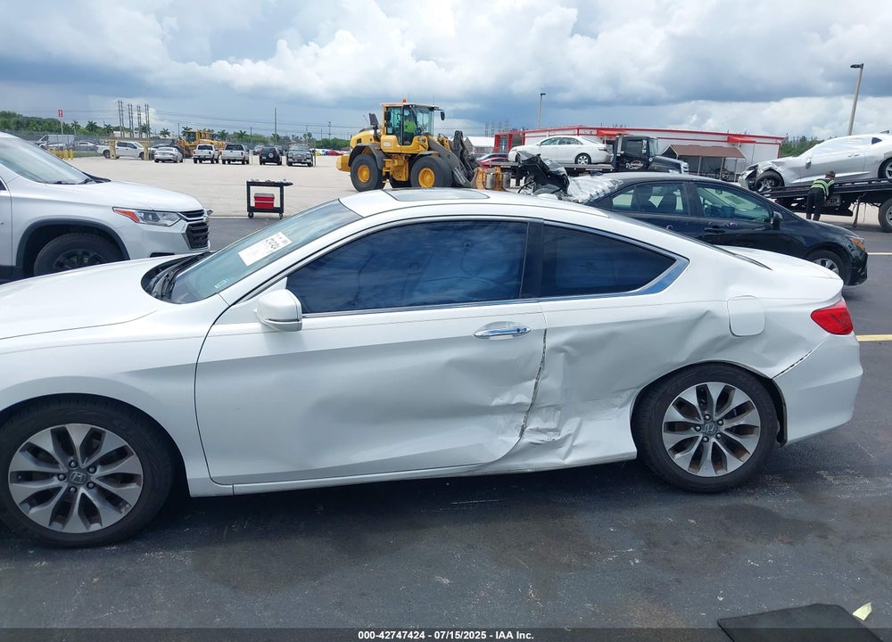 2015 HONDA ACCORD VIN: 1HGCT1B80FA015261