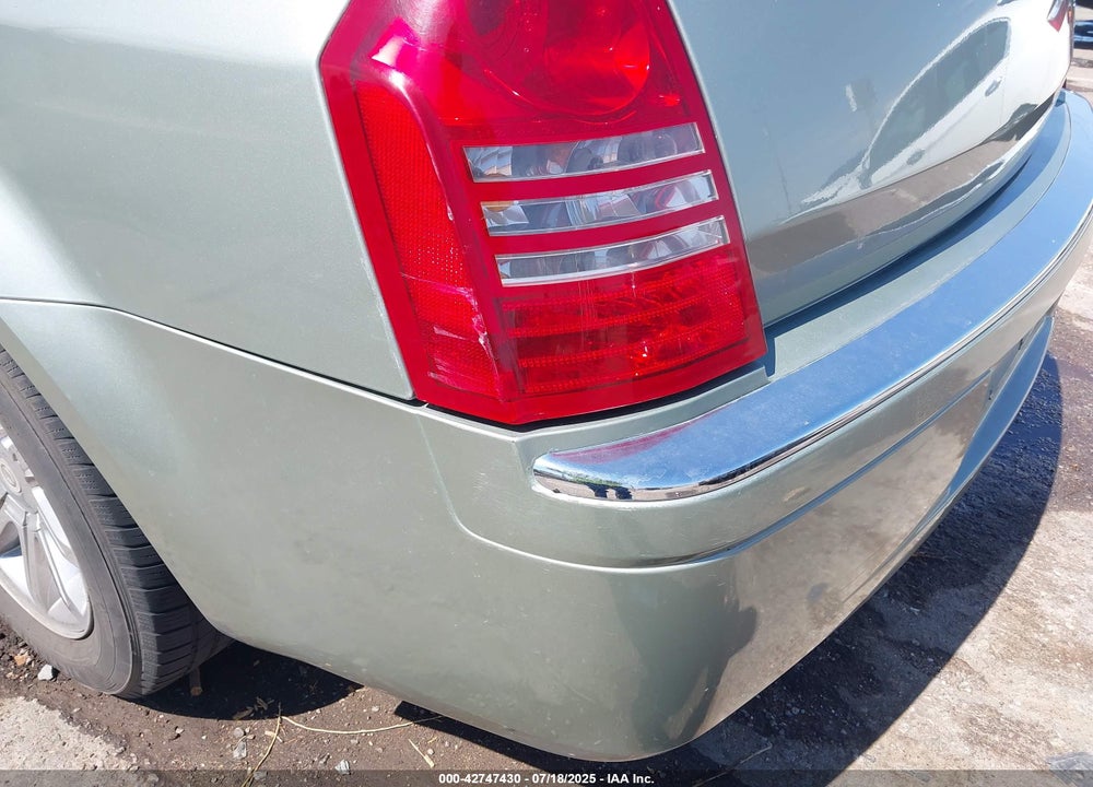 2005 CHRYSLER 300C VIN: 2C3JA63HX5H656820