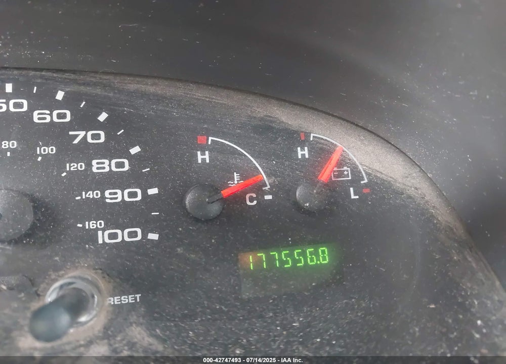 2004 FORD E-350 SUPER DUTY XL/XLT VIN: 1FBSS31L34HA79219