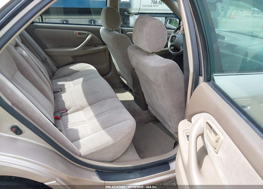 1999 TOYOTA CAMRY LE VIN: 4T1BG22K0XU425408