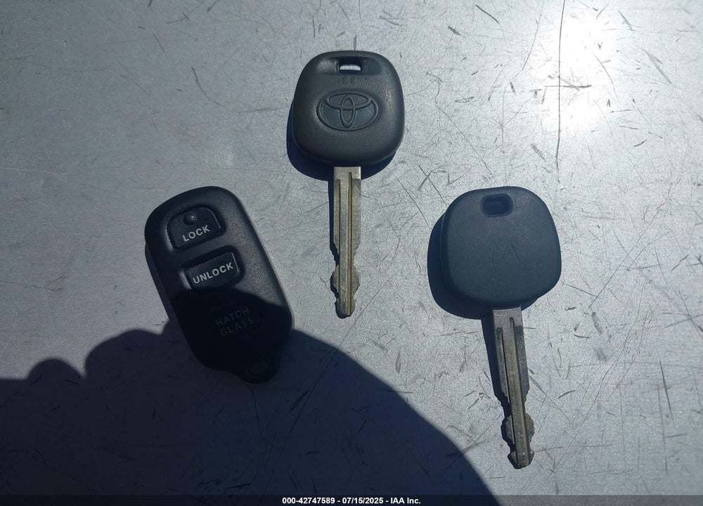 2006 TOYOTA MATRIX/XR VIN: 2T1KR32EX6C617414