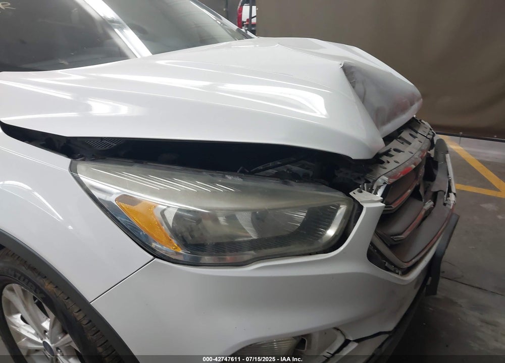 2017 FORD ESCAPE VIN: 1FMCU0GD5HUA39905