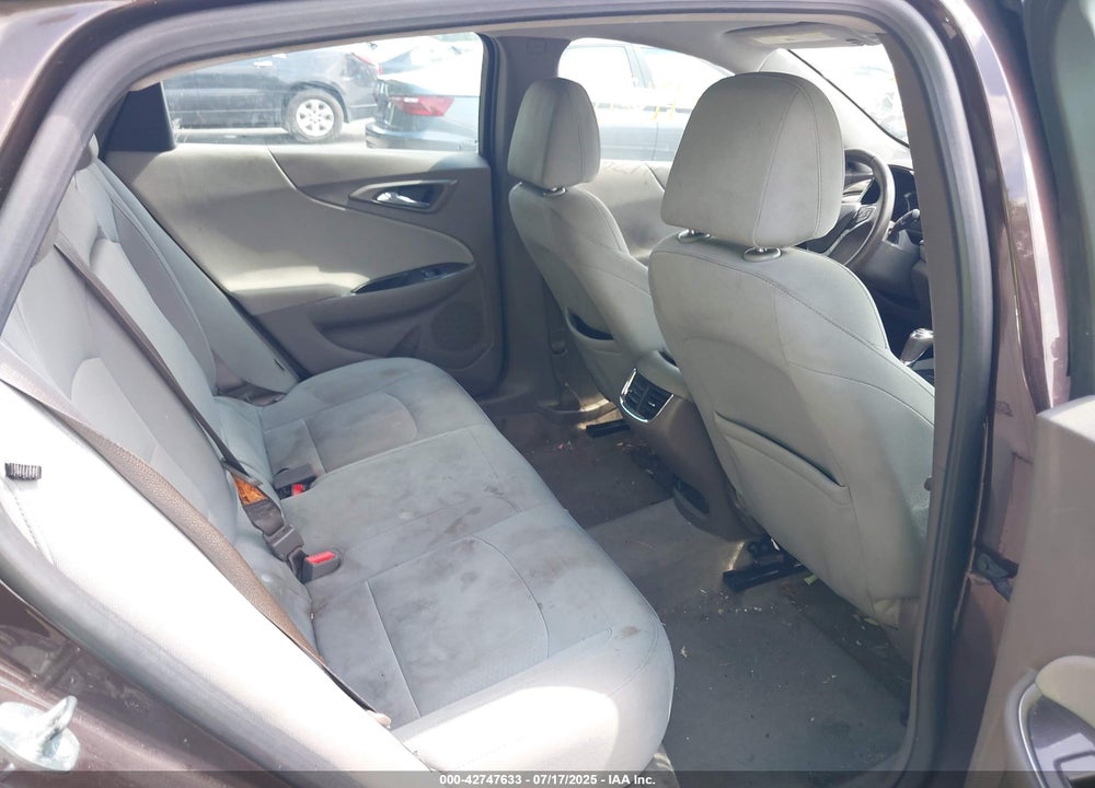 2016 CHEVROLET MALIBU VIN: 1G1ZE5ST2GF187870