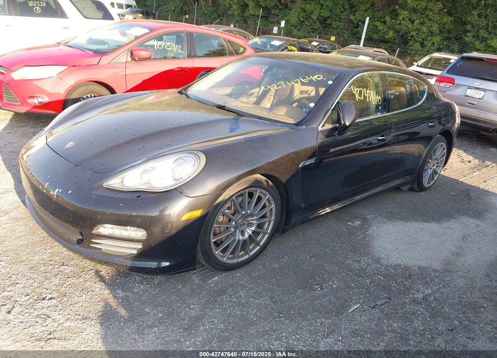 2013 PORSCHE PANAMERA VIN: WP0AB2A7XDL060670