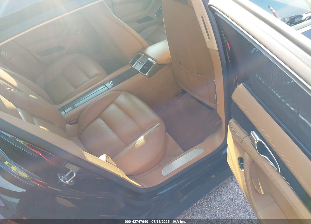2013 PORSCHE PANAMERA VIN: WP0AB2A7XDL060670