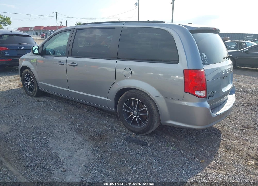 2018 DODGE GRAND CARAVAN VIN: 2C4RDGEG2JR147762