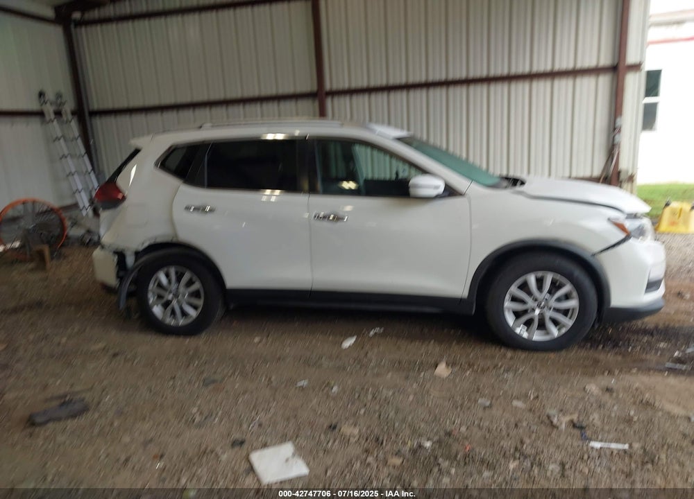 2019 NISSAN ROGUE SV VIN: KNMAT2MT0KP544388