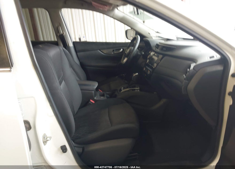 2019 NISSAN ROGUE SV VIN: KNMAT2MT0KP544388