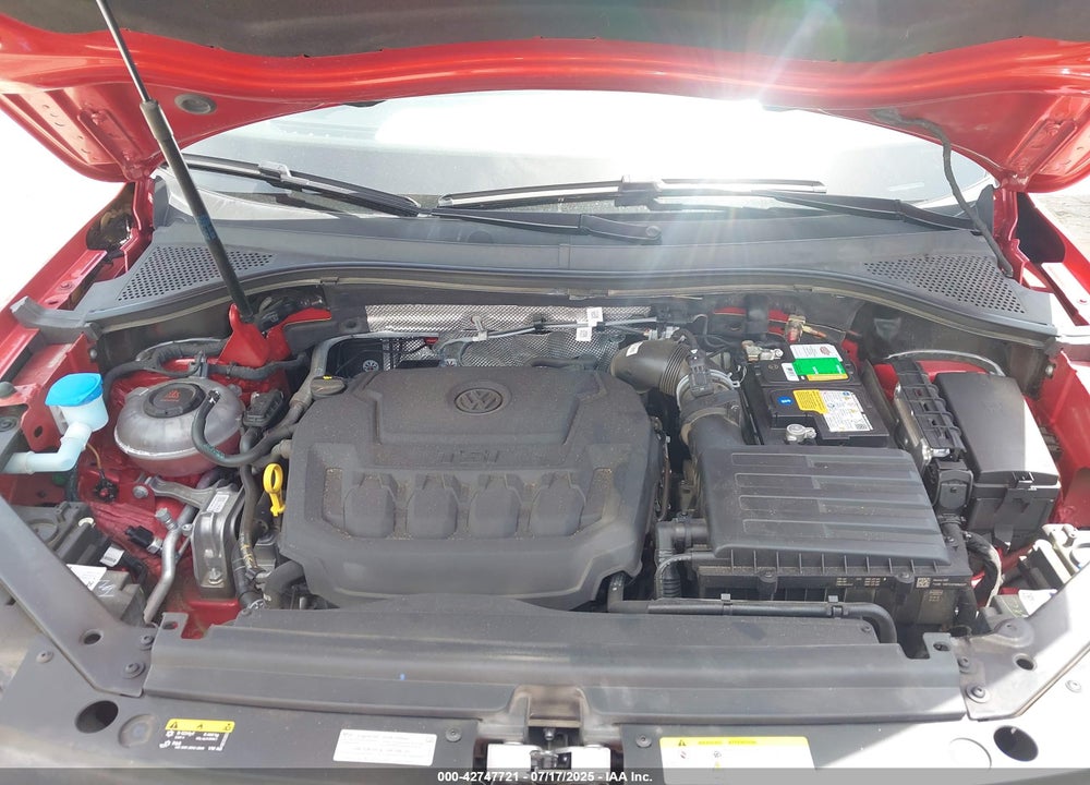 2022 VOLKSWAGEN TIGUAN VIN: 3VV3B7AX1NM135019