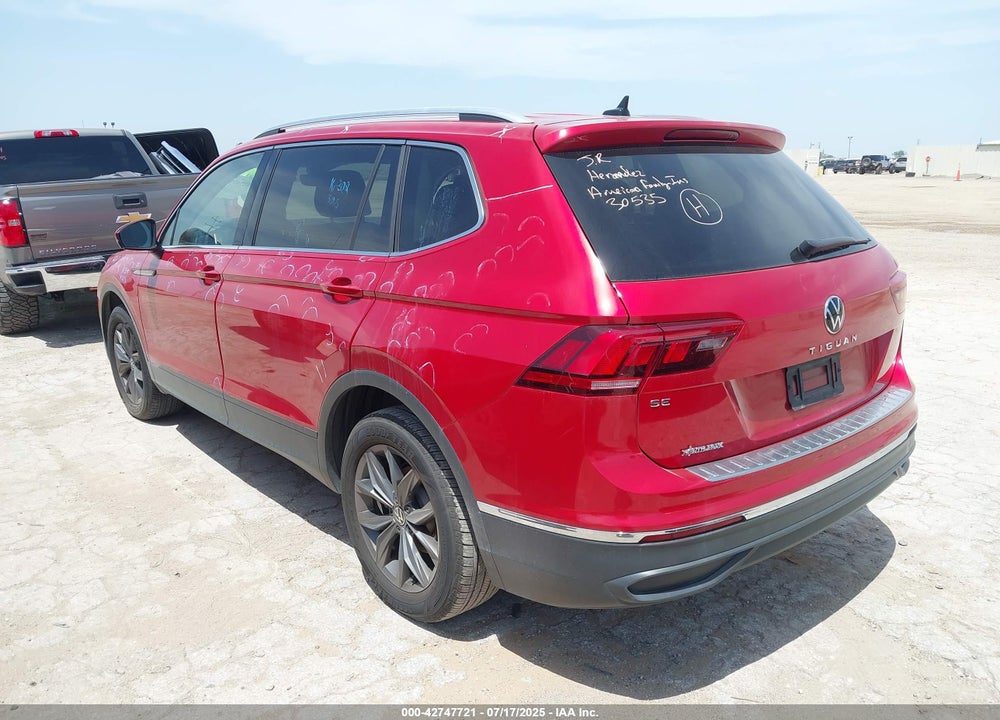 2022 VOLKSWAGEN TIGUAN VIN: 3VV3B7AX1NM135019