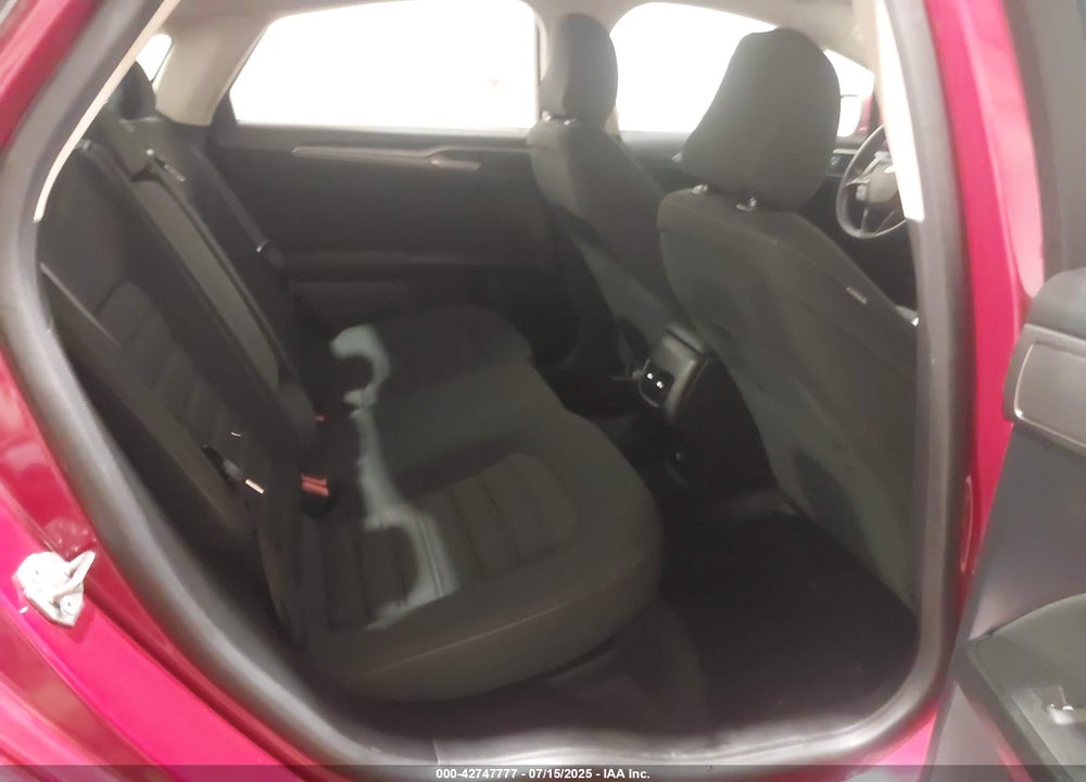 2020 FORD FUSION VIN: 3FA6P0HD5LR112641
