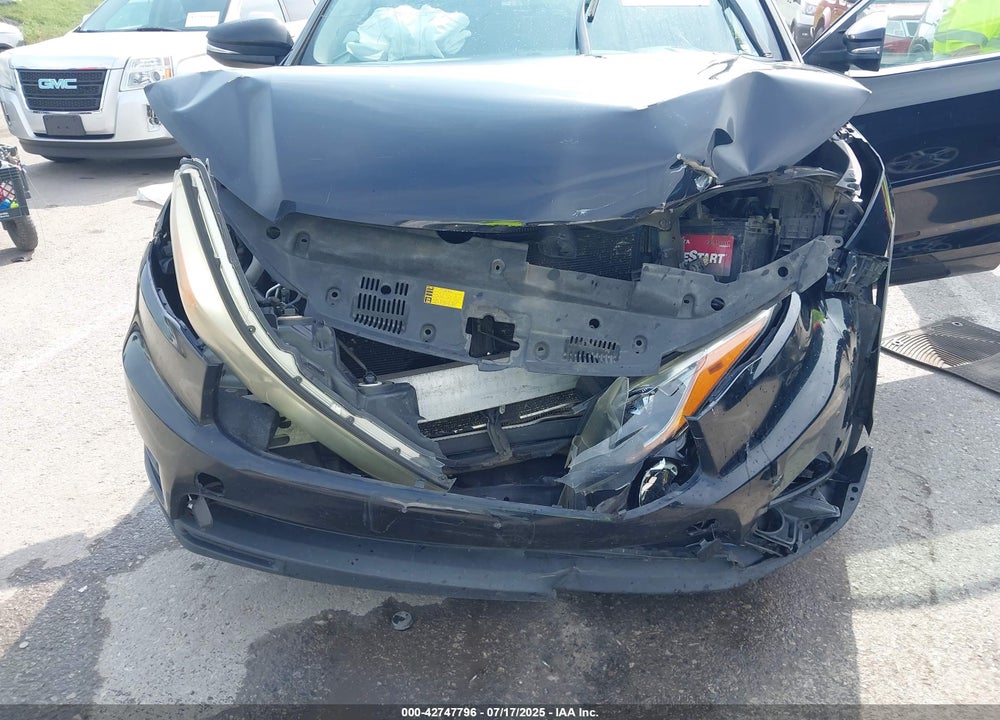 2015 TOYOTA HIGHLANDER VIN: 5TDJKRFH4FS111043