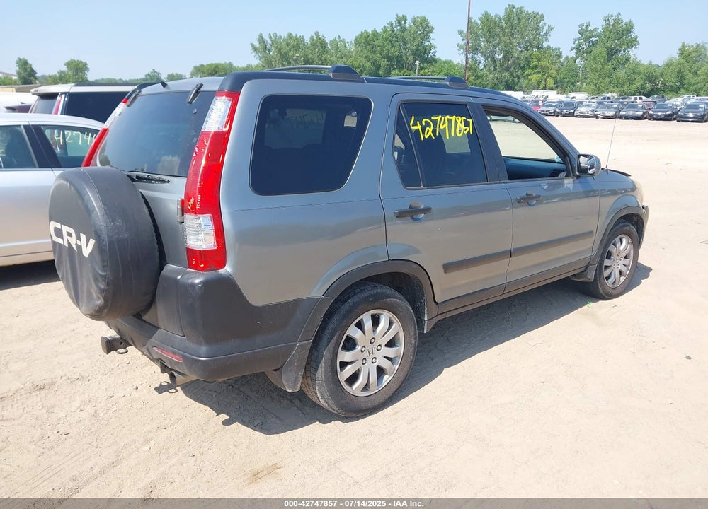 2005 HONDA CR-V EX VIN: SHSRD78855U321970