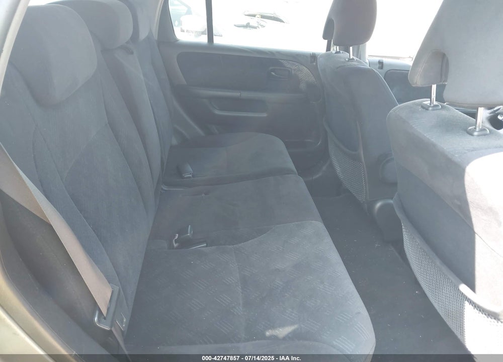 2005 HONDA CR-V EX VIN: SHSRD78855U321970