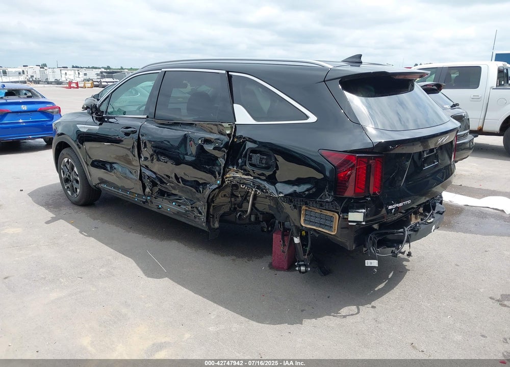 2025 KIA SORENTO VIN: 5XYRLDJC6SG386001