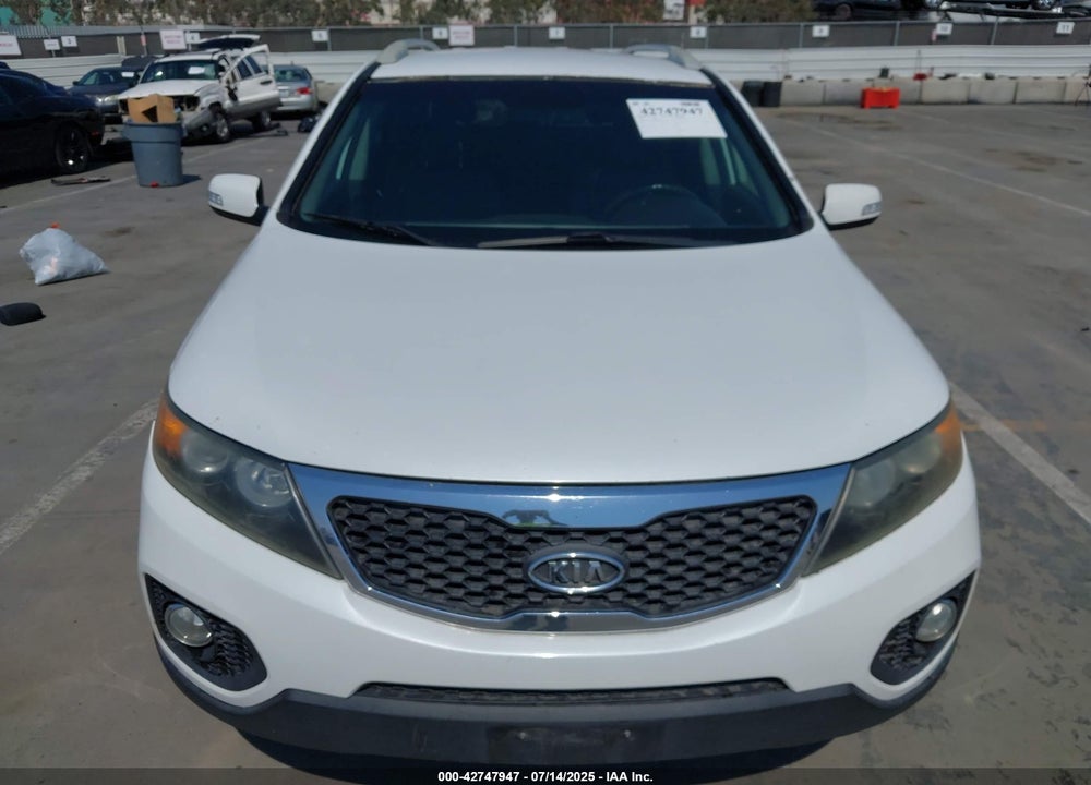 2013 KIA SORENTO VIN: 5XYKT3A61DG317094