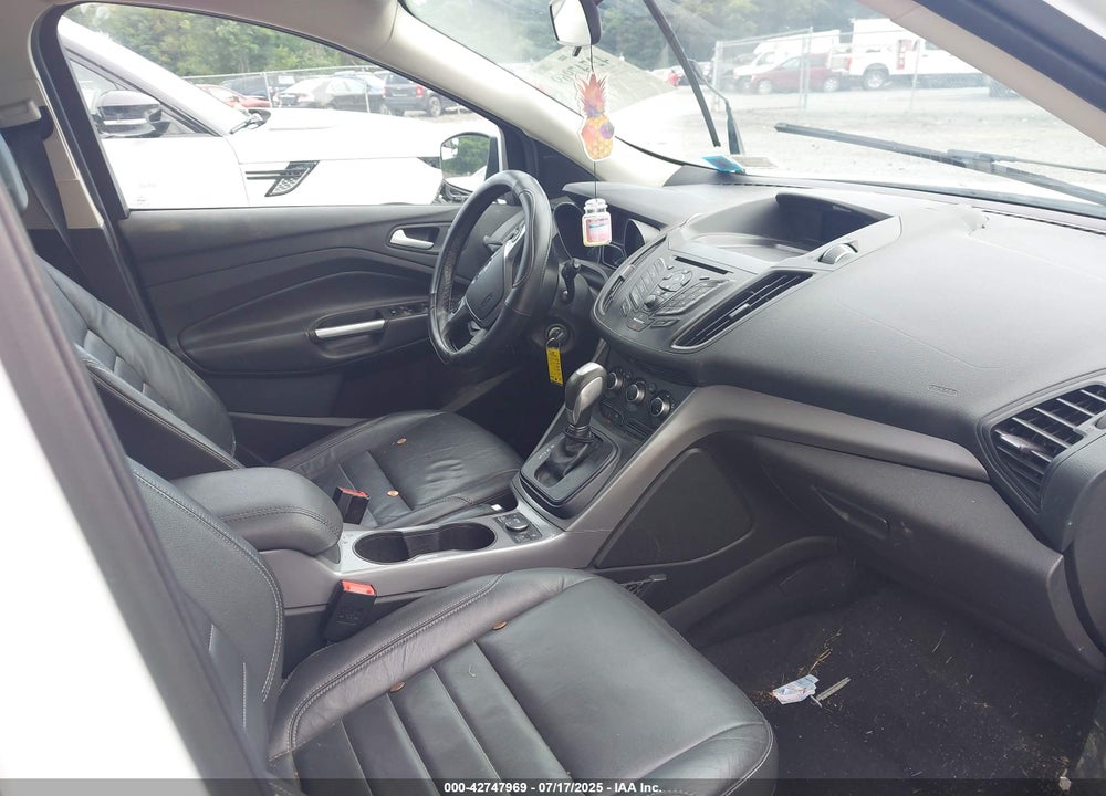 2016 FORD ESCAPE VIN: 1FMCU9G93GUB87663