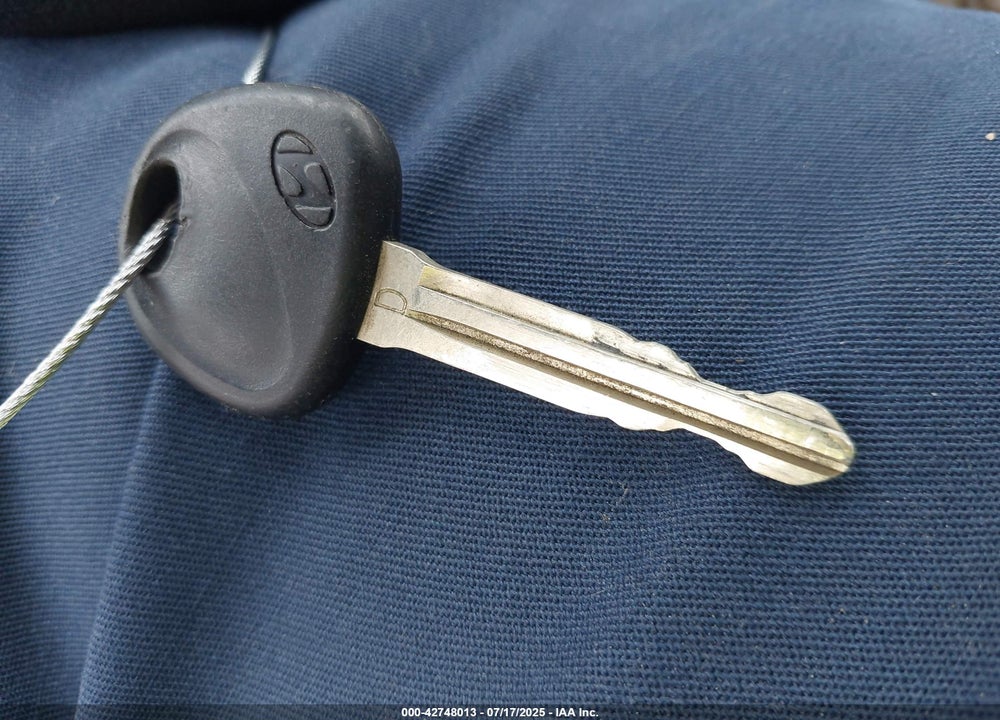 2008 HYUNDAI ELANTRA VIN: KMHDU46D98U535609