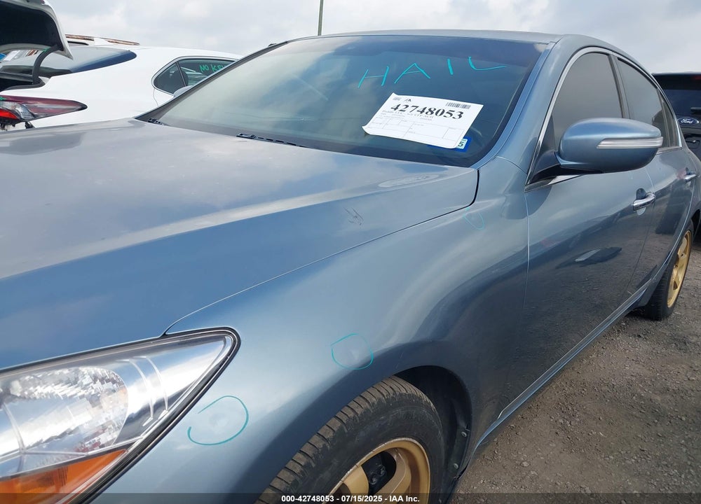 2009 HYUNDAI GENESIS VIN: KMHGC46F09U040315