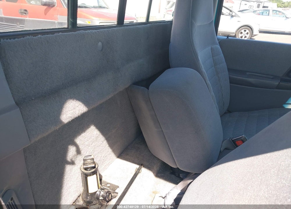1994 FORD RANGER VIN: 1FTCR10U2RPB27087