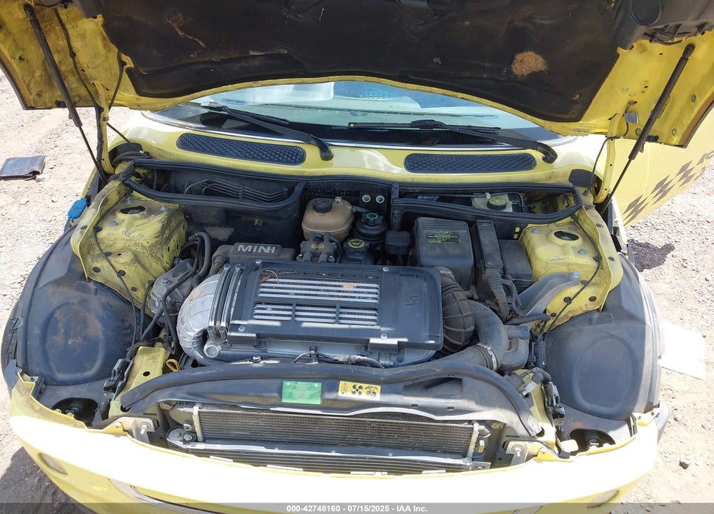 2005 MINI COOPER S VIN: WMWRE33545TL13508