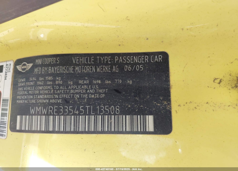 2005 MINI COOPER S VIN: WMWRE33545TL13508