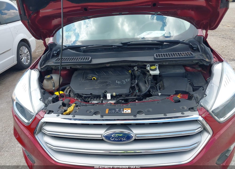2017 FORD ESCAPE VIN: 1FMCU9GD8HUB33748