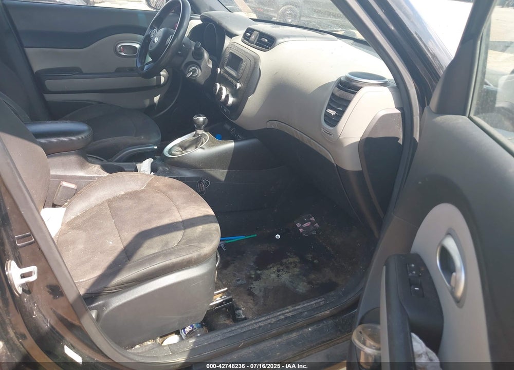 2015 KIA SOUL VIN: KNDJN2A24F7230996