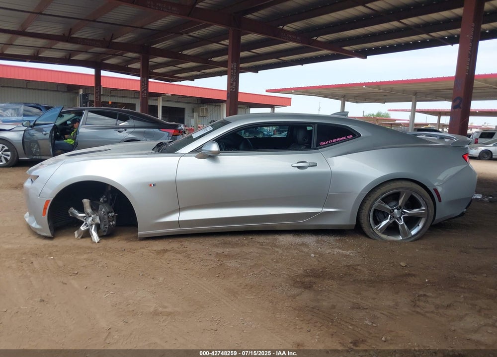 2016 CHEVROLET CAMARO VIN: 1G1FH1R72G0137243