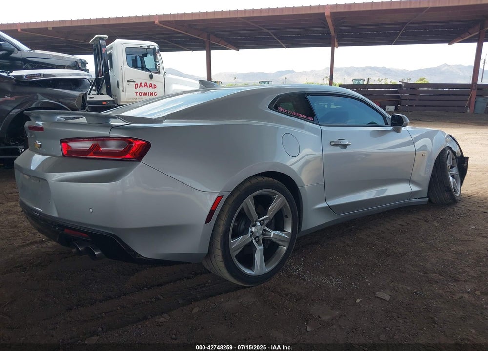 2016 CHEVROLET CAMARO VIN: 1G1FH1R72G0137243