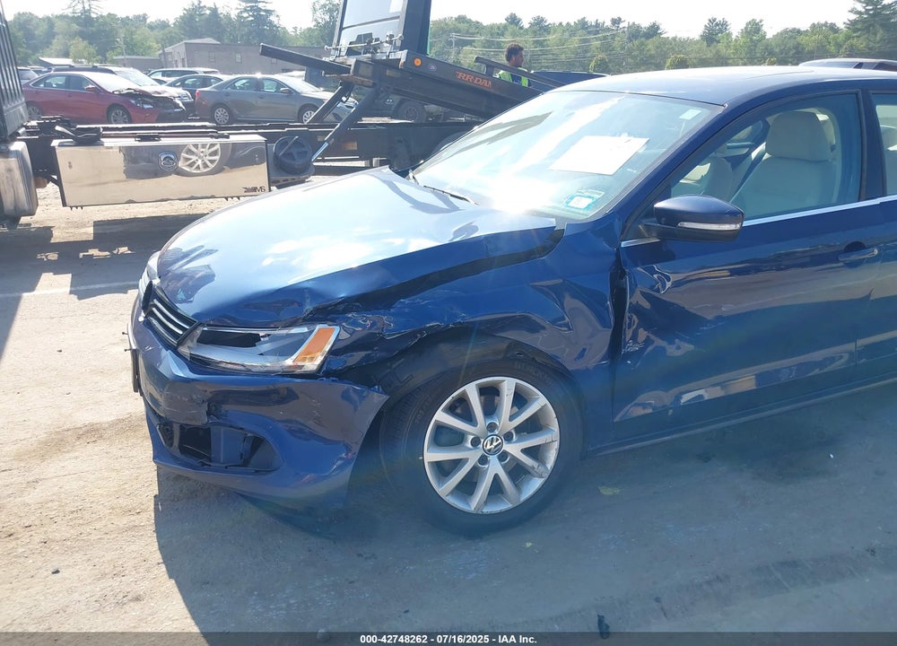 2013 VOLKSWAGEN JETTA 2.5L SE VIN: 3VWDP7AJ1DM367552