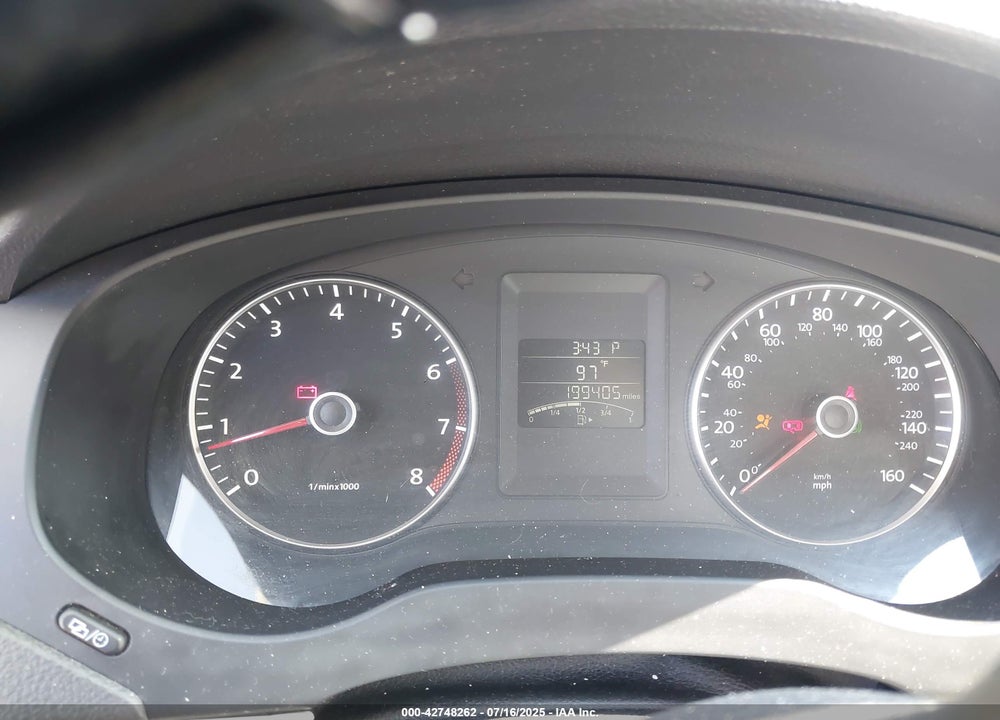 2013 VOLKSWAGEN JETTA 2.5L SE VIN: 3VWDP7AJ1DM367552