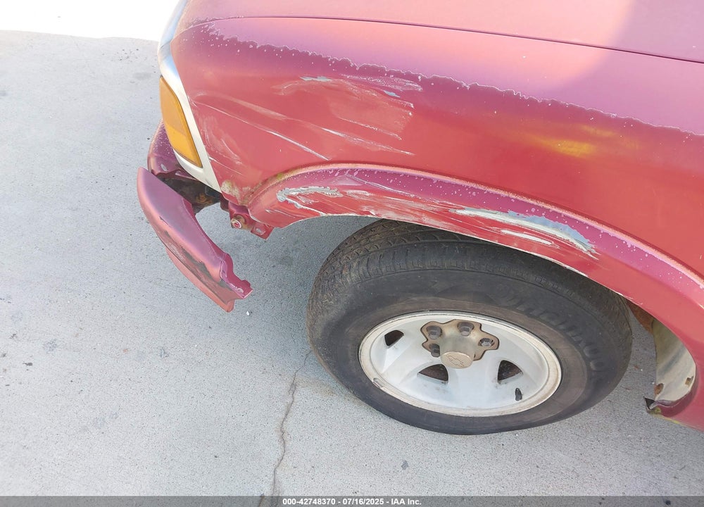 1997 CHEVROLET S-10 LS SPORTSIDE VIN: 1GCCS1942VK103239