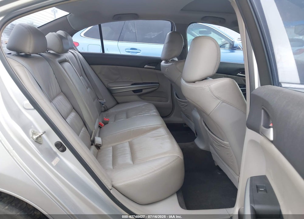 2008 HONDA ACCORD VIN: 1HGCP36838A015848