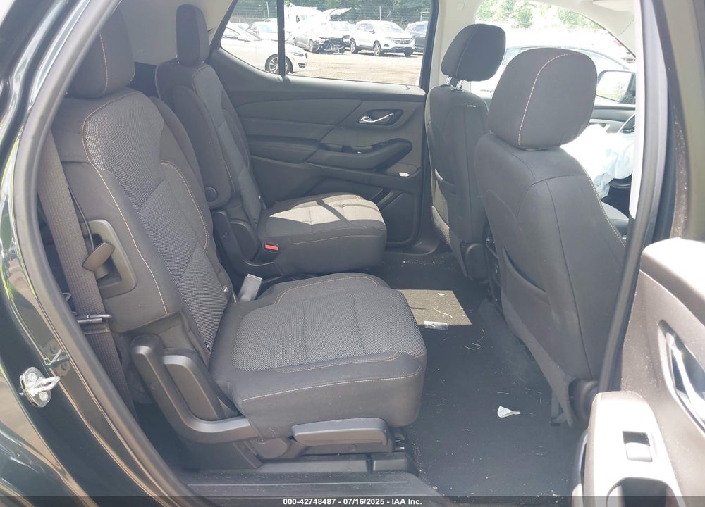 2018 CHEVROLET TRAVERSE VIN: 1GNEVGKW5JJ238396