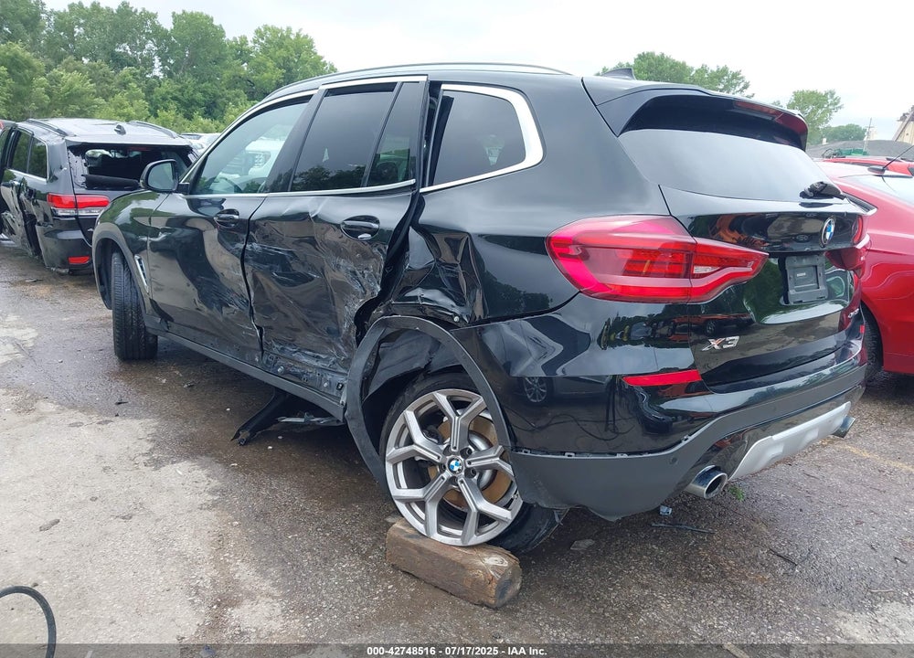 2021 BMW X3 VIN: 5UXTY5C03M9E36956