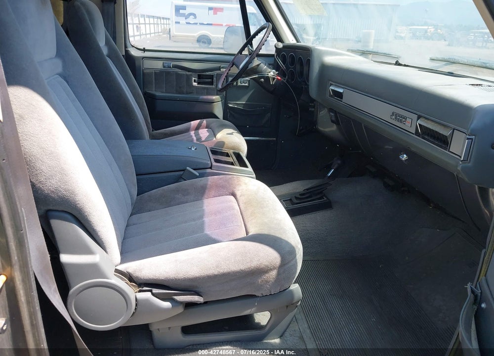 1987 GMC JIMMY V15 VIN: 1GKEV18K6HF515309
